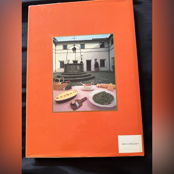 Italy the Beautiful Cookbook - Picture 4 of 13